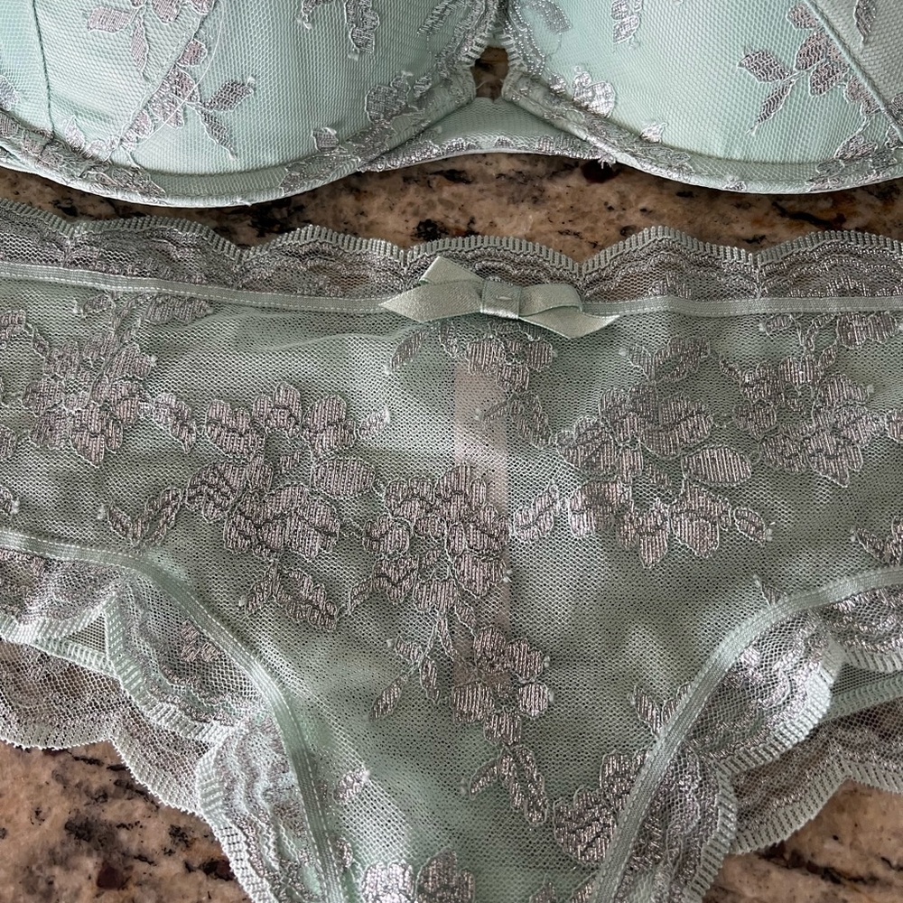 VS Set - Picture 2 of 6